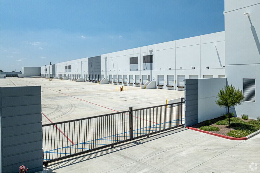 More Photos Of 2400 E Artesia Blvd, Long Beach Warehouse For Lease