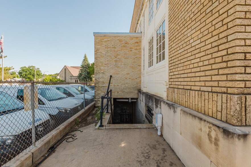 More Photos Of 920 Millington St, Winfield Storefront Retail Office For Sale