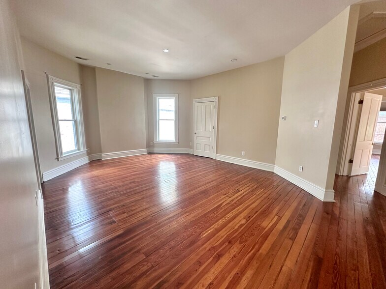 More Photos Of , Lexington Multifamily For Sale