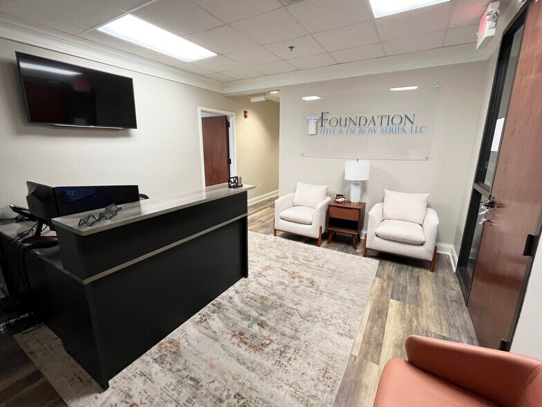 More Photos Of 7112 Crossroads Blvd, Brentwood Office For Lease