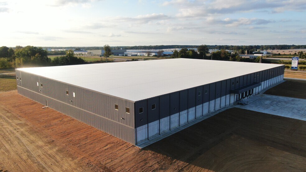 More Photos Of 17 Tab Way, Baldwyn Warehouse For Lease