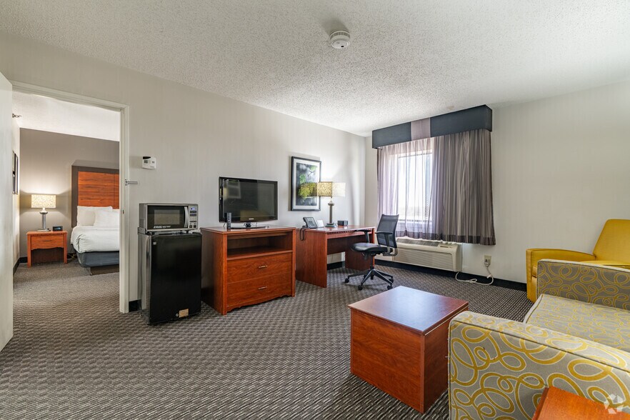 More Photos Of 4311 Warden Rd, North Little Rock Hospitality For Sale