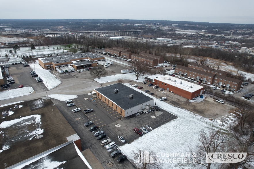 More Photos Of 9257 Midwest Ave, Garfield Heights Showroom For Sale