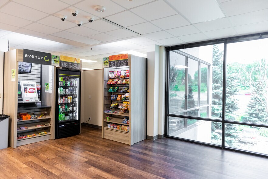 More Photos Of 313 Blettner Blvd, Madison Office For Lease