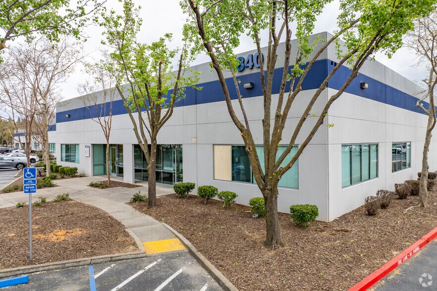 More Photos Of 840 Embarcadero Dr, West Sacramento Warehouse For Lease