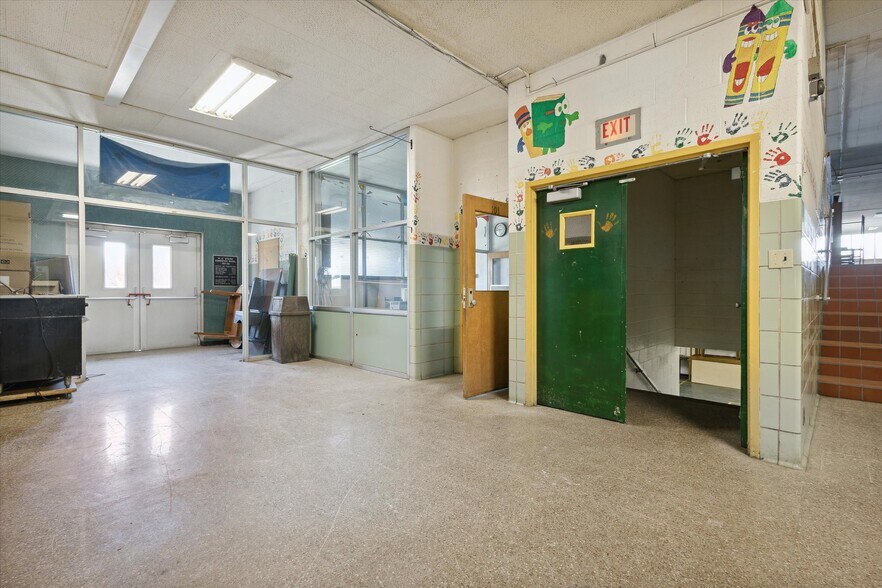 More Photos Of 502 Claremont St, Buchanan Schools For Sale