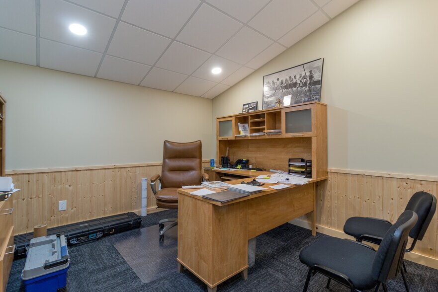 More Photos Of 618 Industrial Ct, Walla Walla Warehouse For Sale