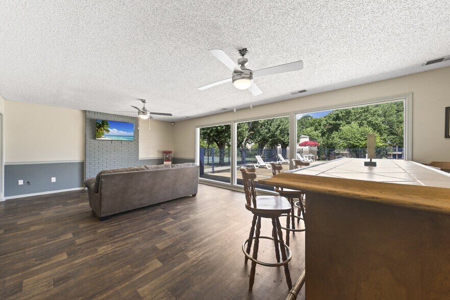 More Photos Of 4141 Pinson Valley Pky, Birmingham Apartments For Sale