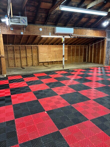 More Photos Of 9 Waterville Rd, Avon Office For Lease