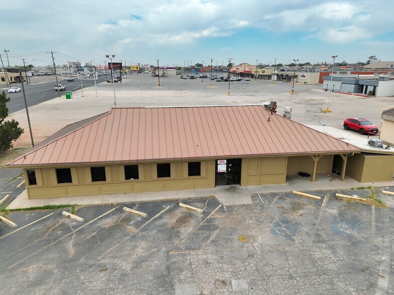 More Photos Of 2131 E 8th St, Odessa General Retail For Sale