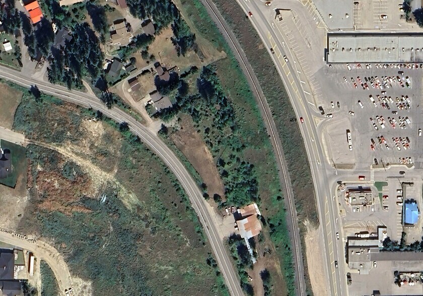 More Photos Of 400 Valleyview Dr, Creston Land For Sale