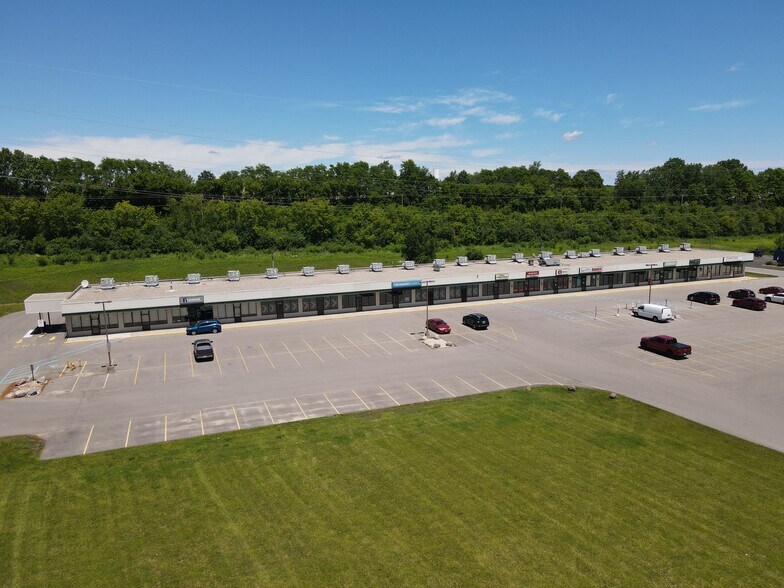 More Photos Of N64W22622-N64W22694 Main St, Sussex General Retail For Sale