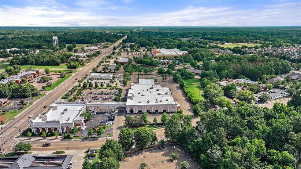 More Photos Of 1020-1038 Highway 51, Madison Unknown For Lease