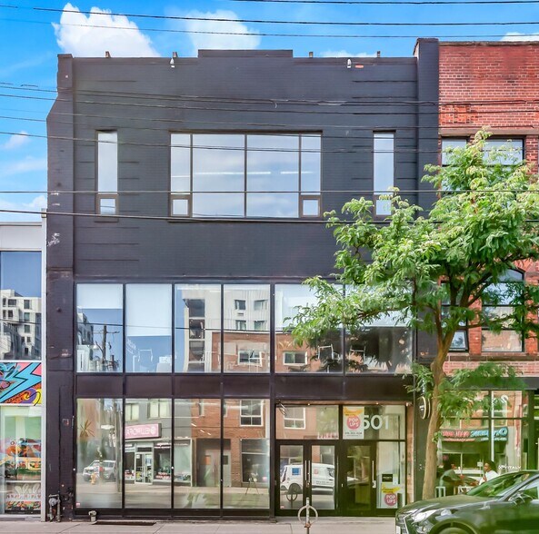 More Photos Of 501 Queen St W, Toronto Medical For Lease