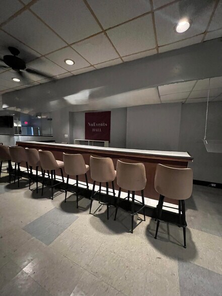 More Photos Of 7732 Frankstown Ave, Pittsburgh Bar For Sale