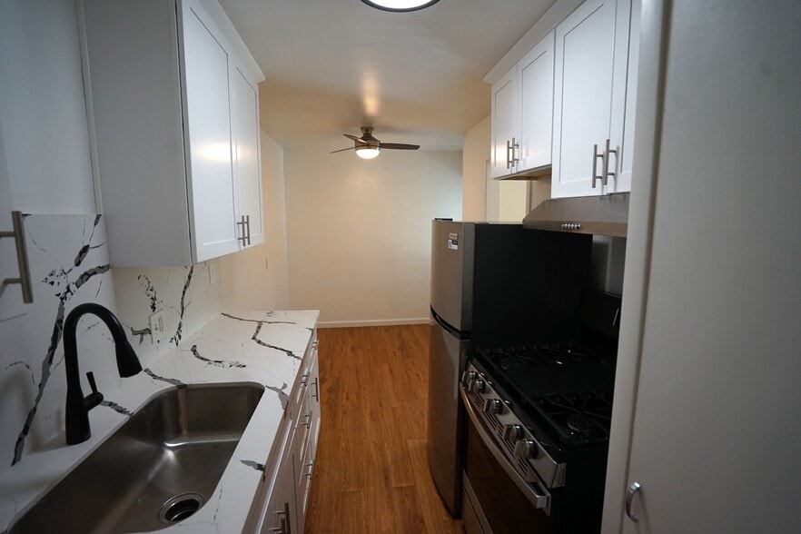 More Photos Of 2811 F St, Sacramento Apartments For Sale