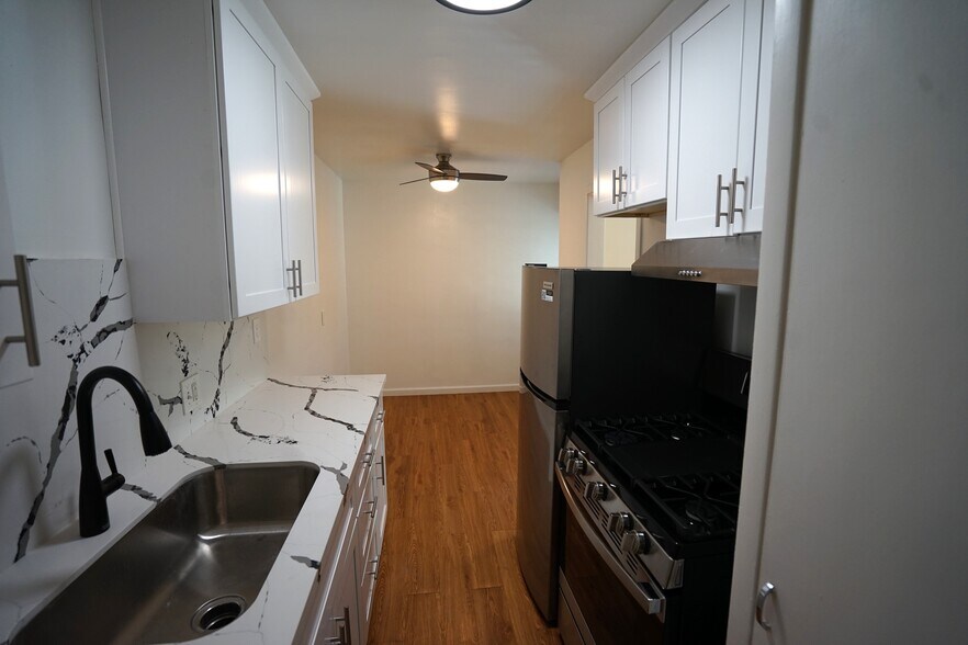 More Photos Of 2811 F St, Sacramento Apartments For Sale