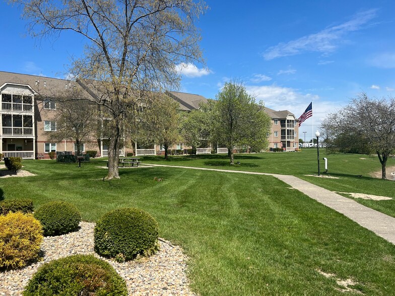 More Photos Of 1201 Carson Way, Greenwood Apartments For Lease