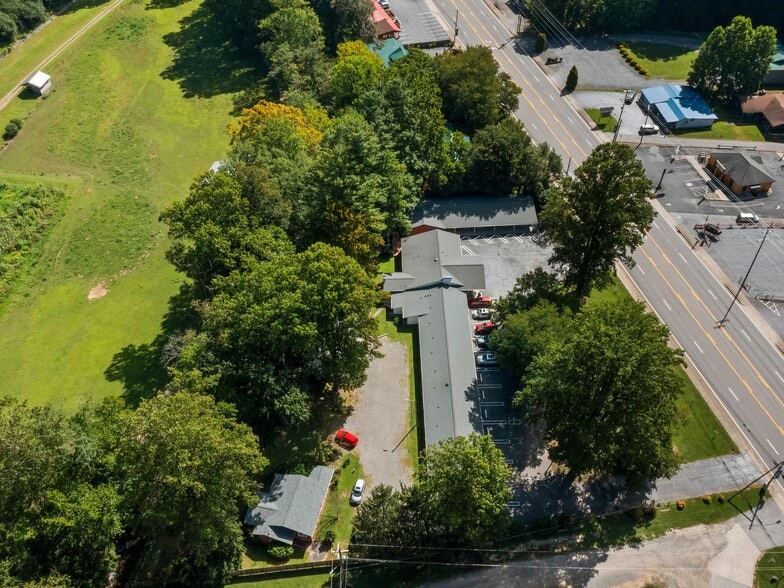 More Photos Of 2474 Soco Rd, Maggie Valley Hotel For Sale