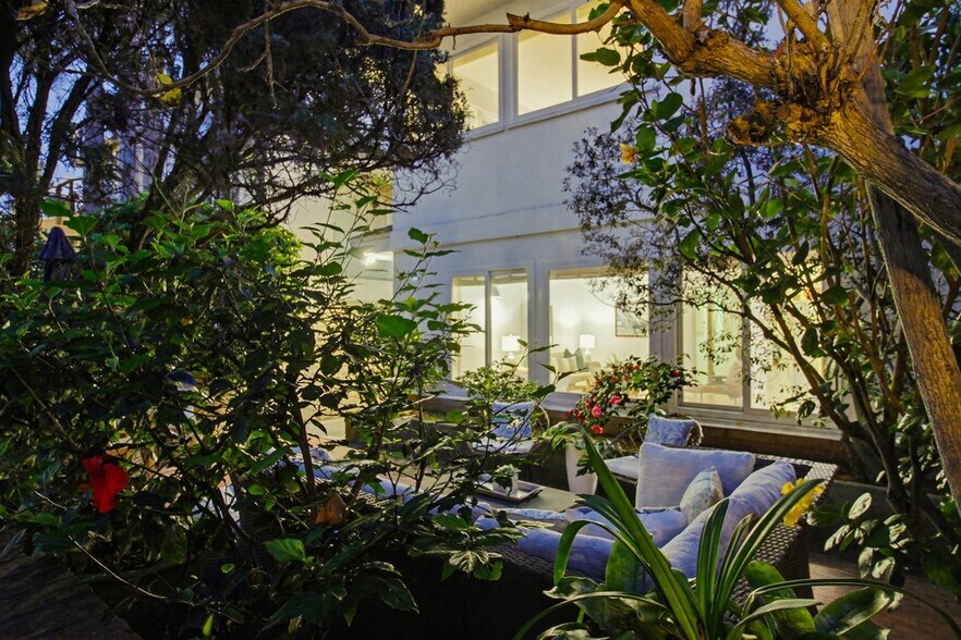 More Photos Of 829 Avalon Ct, San Diego Apartments For Sale