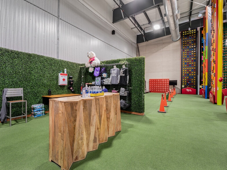 More Photos Of 3400 Grand Marais Rd E, Windsor Sports And Entertainment For Sale