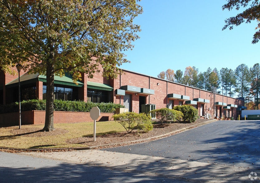 More Photos Of 1100 Northmeadow Pky, Roswell Unknown For Lease