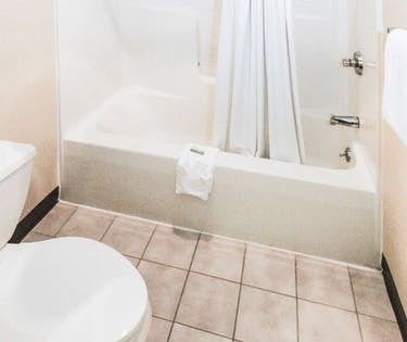 More Photos Of 373 Norwich Westerly Rd, North Stonington Hotel For Sale