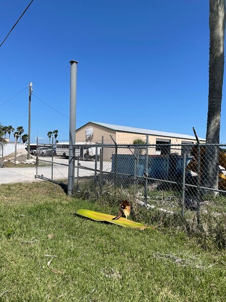 More Photos Of 27107 US Highway 27, Moore Haven Land For Sale