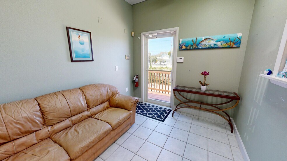 More Photos Of 103301 Overseas Hwy, Key Largo Medical For Sale