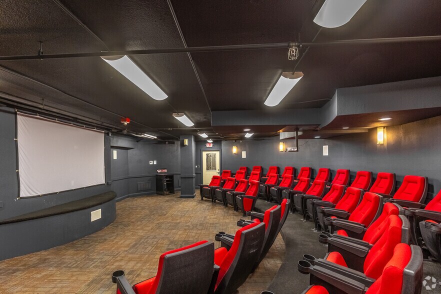 More Photos Of 1001 University Ave, Lubbock Apartments For Lease