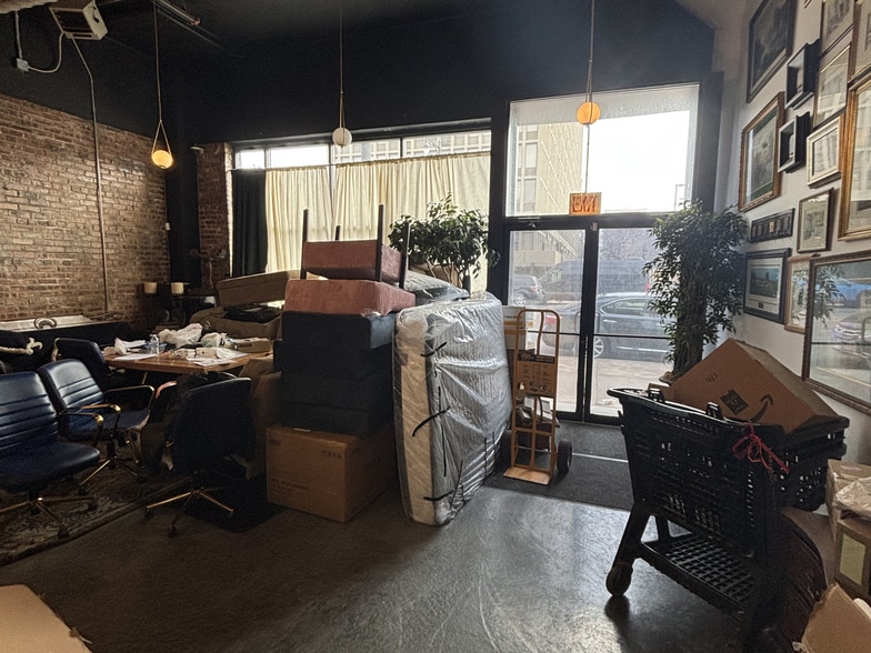 More Photos Of 2014-2036 S Michigan Ave, Chicago Office Residential For Lease