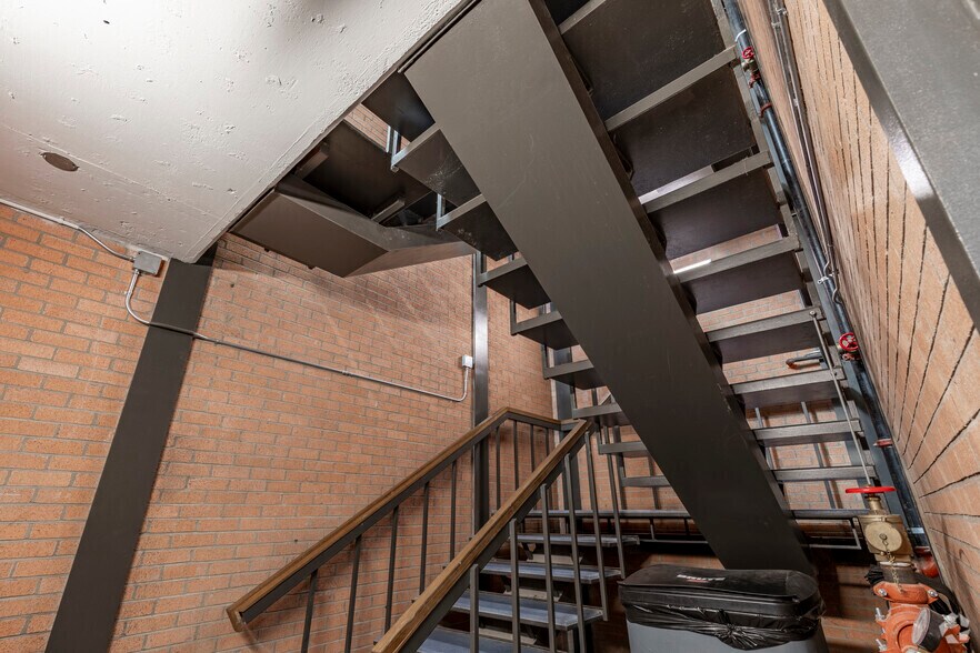 More Photos Of 817 N Carancahua St, Corpus Christi Apartments For Sale