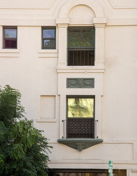 More Photos Of 3300 W Sunset Blvd, Los Angeles Unknown For Lease