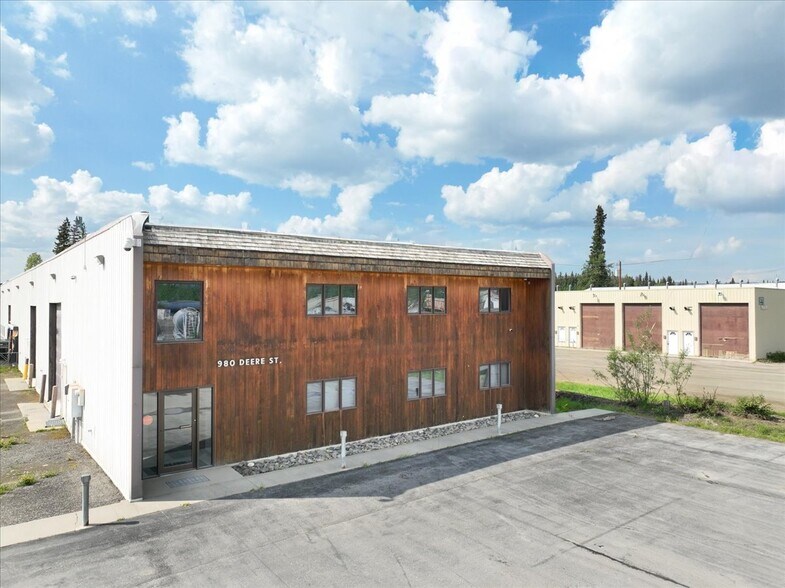 More Photos Of 980 Deere St, Fairbanks Warehouse For Sale
