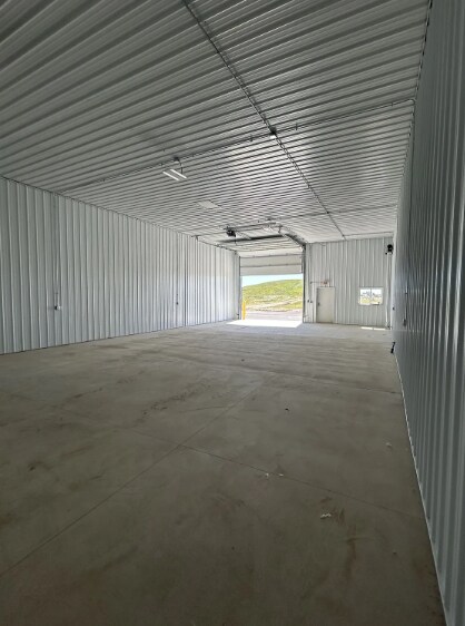 More Photos Of 700 Armstrong Dr, Fairmont Service For Sale