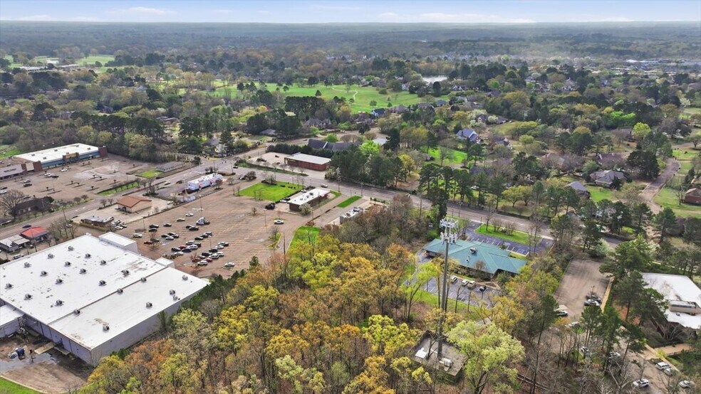 More Photos Of 1900 E County Line Rd, Ridgeland Fast Food For Sale