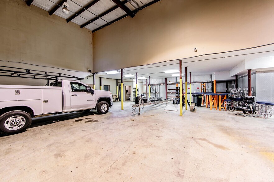 More Photos Of 1711 Dunn St, Houma Service For Lease
