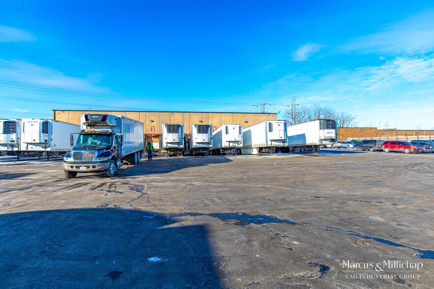 More Photos Of 199 Shepard Ave, Wheeling Warehouse For Sale