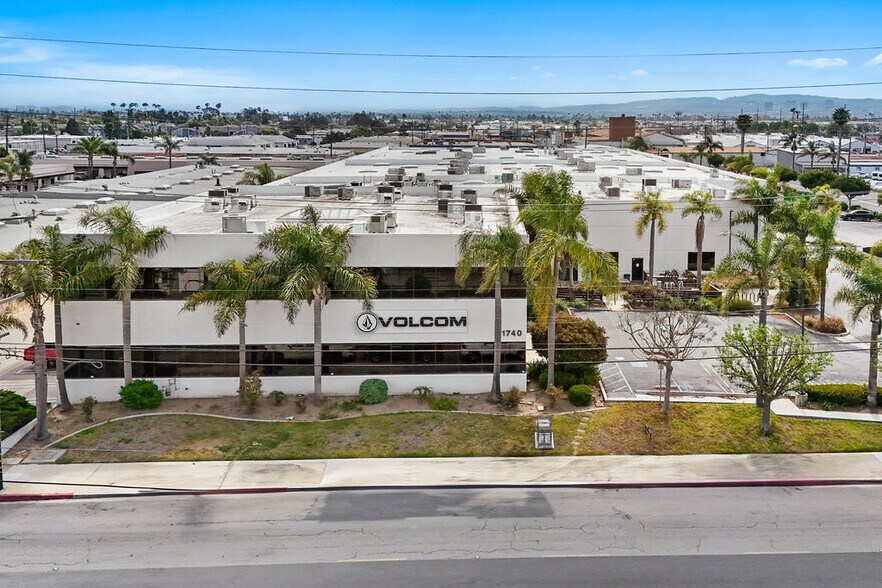 Primary Photo Of 1740 Monrovia Ave, Costa Mesa Manufacturing For Lease