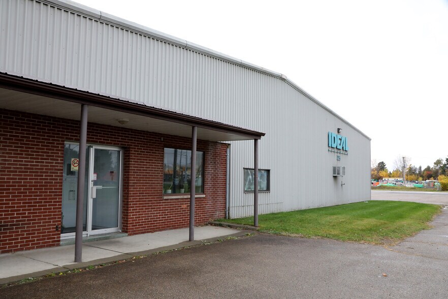 More Photos Of 855 Edward st, Prescott Industrial For Sale