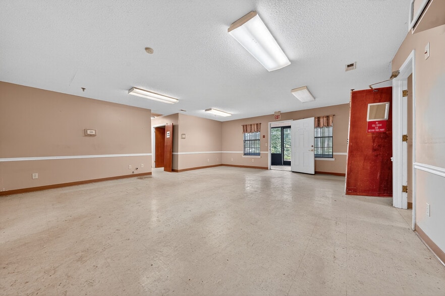 More Photos Of 1324-1325 Highway 195, Jasper Assisted Living For Sale