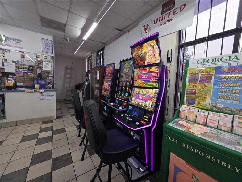 More Photos Of 800 Elberta Rd, Warner Robins General Retail For Sale