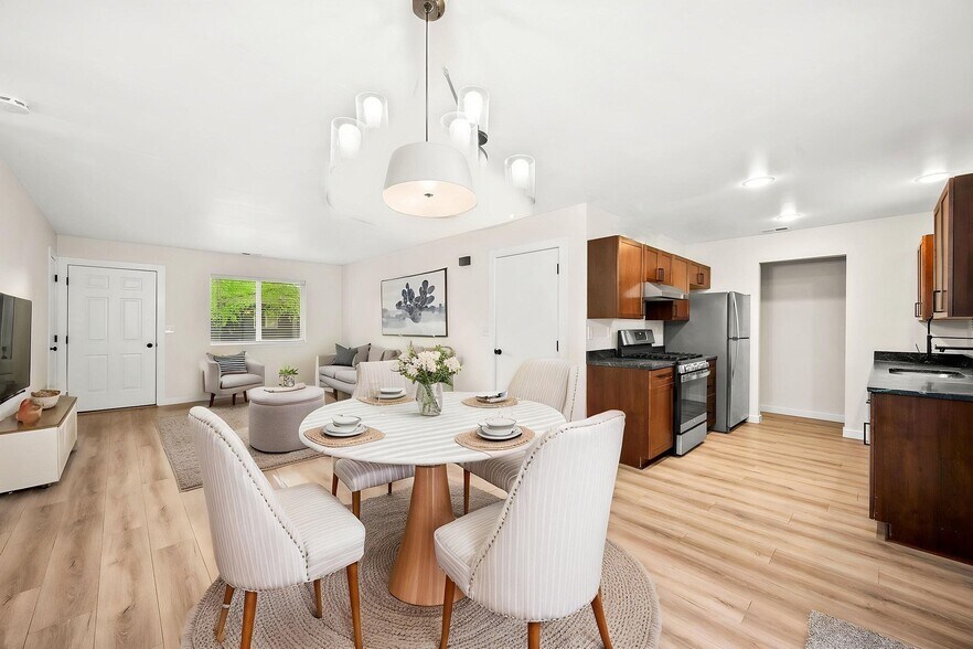 More Photos Of 1717 Main St, Sandpoint Apartments For Sale