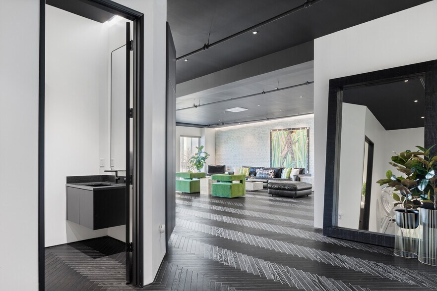 More Photos Of 518 Colcord Dr, Oklahoma City Storefront Retail Residential For Sale