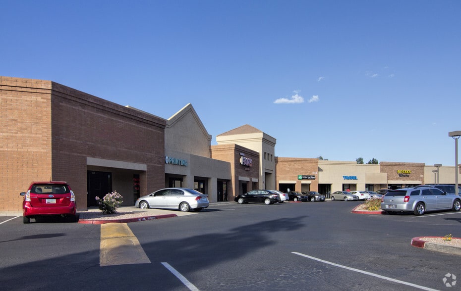 More Photos Of 1130-1184 N Gilbert Rd, Gilbert Storefront Retail Office For Lease