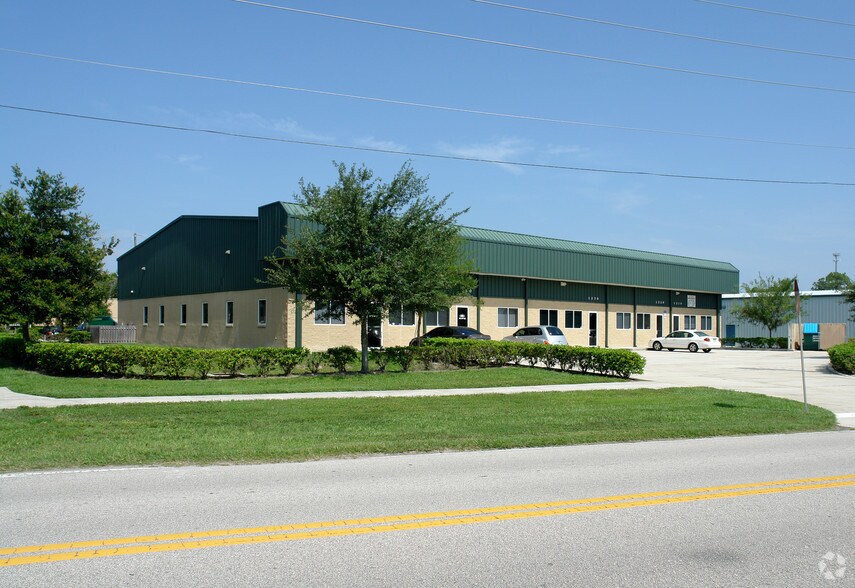 More Photos Of 1200-1250 Central Park Dr, Sanford Flex For Lease