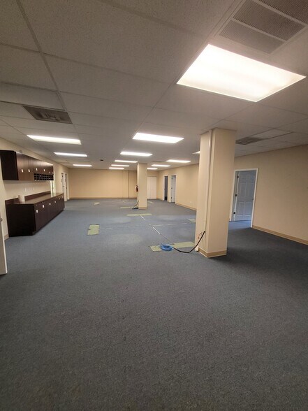 More Photos Of 2810 St Isabel St, Tampa Medical For Lease