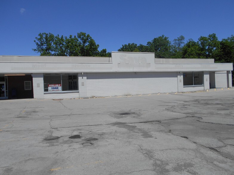 More Photos Of 7275-7289 W Main St, Lima Storefront For Lease
