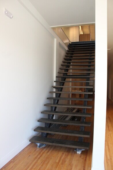 More Photos Of 117 W Main St, Coldwater Office For Lease