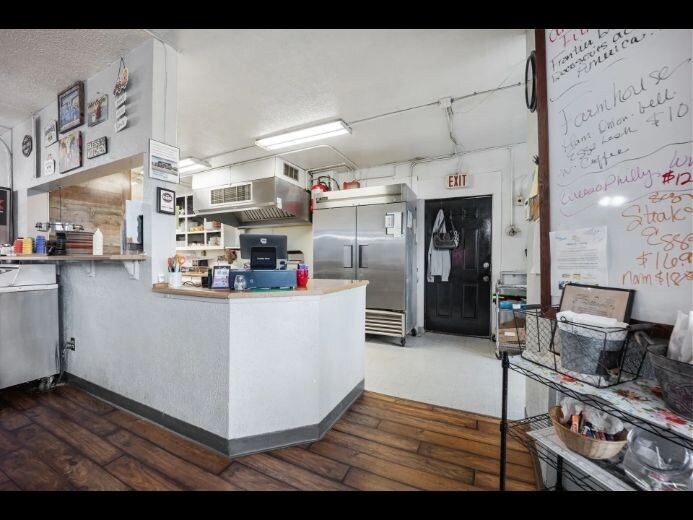 More Photos Of 213 Grand Ave, Cheraw Restaurant For Sale